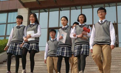 中学英伦校服.jpg